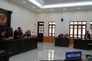 Y án sơ thẩm vụ thẩm phán, viện phó VKSND huyện bị nhốt khi đang thi hành công vụ