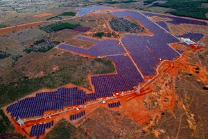 Bình Thuận: 13 dự án điện mặt trời, điện gió xây dựng trên đất dự trữ khoáng sản quốc gia