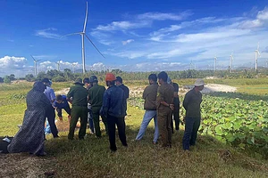 Truy tìm thân nhân nam thanh niên tử vong cạnh ao sen