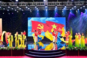 Báo Pháp Luật TPHCM đoạt Giải Cờ đỏ báo chí tỉnh Bình Thuận