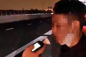 Thanh niên có nồng độ cồn 'kịch khung’ chạy xe máy vào cao tốc Vĩnh Hảo-Phan Thiết