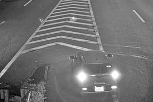 Lái xe taxi chạy ngược chiều trên cao tốc TPHCM - Long Thành - Dầu Giây