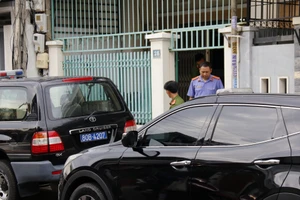  Đình chỉ chức vụ Chủ tịch UBND huyện Phú Qúy, tỉnh Bình Thuận