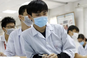 55 sinh viên y khoa đang nợ học phí hơn 4 tỉ đồng đã được giải quyết