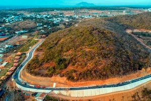 Vụ 'Dốc Hoàng Hôn' ở Phan Thiết, tạm đình chỉ công tác chủ tịch phường