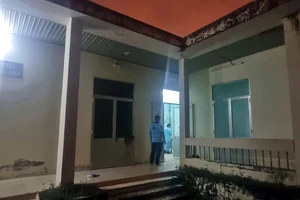 Dùng đũa đâm bạn nhậu tại vựa thanh long dẫn tới án mạng