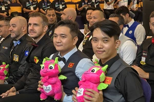 Giải Billiards carom 3 băng: 2 lần qua cửa hẹp đoạt vé vớt, Chiêm Hồng Thái thắng trận ra quân