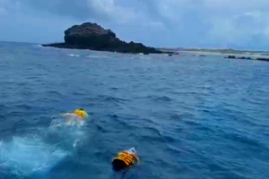 Phát hiện chiếc sup của du khách mất tích trên biển Phú Quý