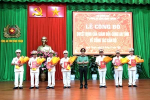 Công an Bình Thuận điều động 8 sĩ quan nhận công tác mới