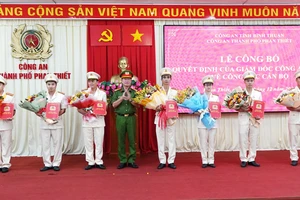 Công bố nhân sự Công an 2 phường mới sáp nhập của TP Phan Thiết
