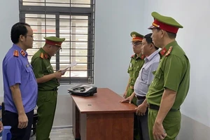 1 cán bộ xã ở Bình Thuận 'phù phép' đất công thành đất tư