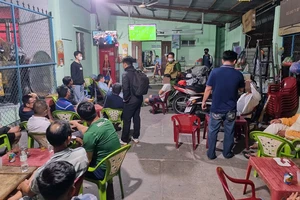 Bắt quả tang 2 điểm cá độ bóng đá các trận đấu AFF Cup 2024