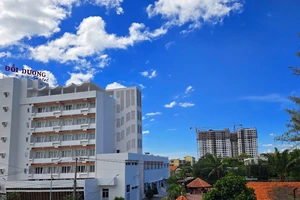 Yêu cầu xử phạt chủ đầu tư chung cư Phú Thịnh vì chậm giao nhà cho khách hàng