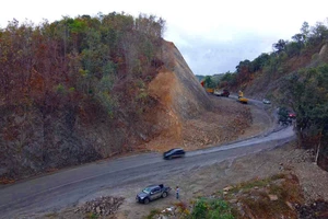 Tăng tốc thi công Quốc lộ 28B nối Bình Thuận-Lâm Đồng