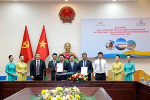 Bình Thuận hợp tác với hãng bay đẩy mạnh phát triển du lịch