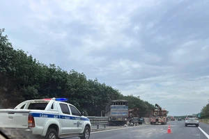 Liên tiếp xảy ra 2 vụ tai nạn trên cao tốc Phan Thiết-Dầu Giây