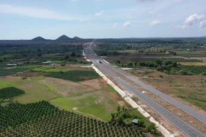 Khánh thành 2 tuyến đường 1.350 tỉ đồng kết nối cao tốc Phan Thiết-Dầu Giây