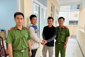 Thanh niên bất ngờ nhận được 500 triệu đồng 'từ trên trời rơi xuống'