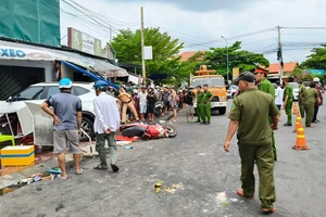 Ôtô tông vào quán bánh xèo, 1 người chết, 2 người bị thương