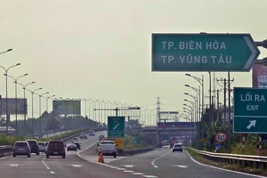 Rà soát vị trí đặt biển địa danh tỉnh, thành mới trên các tuyến cao tốc