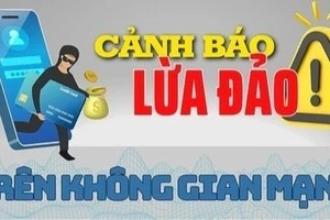 Khởi tố 'hiệp sĩ' 17 tuổi khoe lấy lại tiền lừa đảo trên mạng 