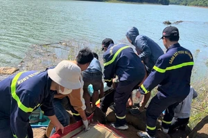 Tìm thấy thi thể người phụ nữ nghi trượt chân rơi xuống thác ở Lâm Đồng mất tích