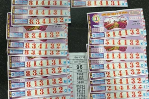 Người dân Lâm Đồng lại trúng 'trọn gói' 14 tờ đặc biệt xổ số kiến thiết