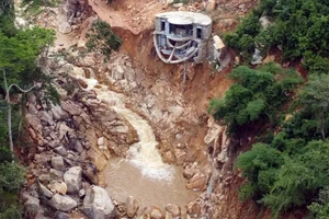 Yêu cầu rà soát các ao, hồ chứa nước của công ty Trang Trại Việt trên núi Tân Lai