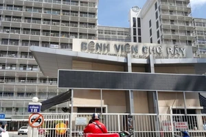 Điều tra vụ nam thanh niên 17 tuổi bị chém đứt lìa bàn tay