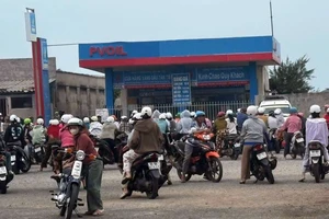 Các cây xăng tại đặc khu Phú Quý đã bán trở lại sau 15 giờ ngừng 