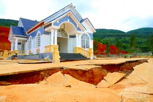 Lập tổ điều tra, mời chuyên gia Nhật giải mã vết nứt 'tử thần' hồ Đông Thanh