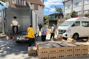 Bắt quả tang xưởng sản xuất cà phê bằng đậu nành, hương liệu