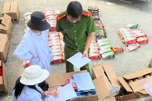 Cà phê dỏm: 100% đậu nành tẩm hóa chất kết hợp bao bì sang chảnh