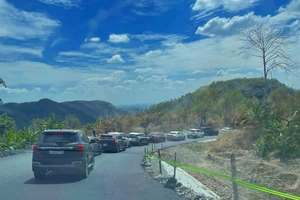 San gạt xuyên đêm, Quốc lộ 28B đã thông xe trở lại vào ngày 29 Tết