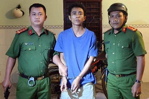 Công an vây bắt thành công bị can sử dụng vũ khí quân dụng 