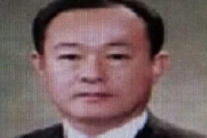  Đám tang trong im lặng của hiệu phó trường Danwon