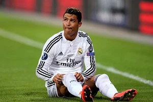 ‘Ronaldo đã chán ngấy Real Madrid, muốn trở lại M.U’