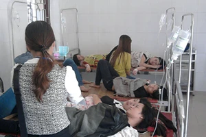 Nguyên nhân ban đầu khiến 360 người ngộ độc nhập viện