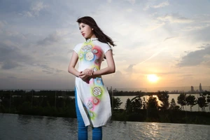 Áo dài vải bố cho năm mới 2015