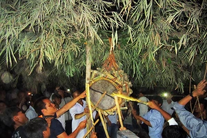 Rộn rã Lễ hội Đập trống của người Ma Coong