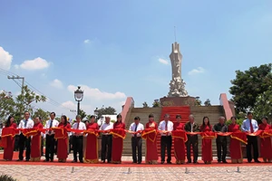 Khánh thành tượng đài nghĩa sĩ Cần Giuộc