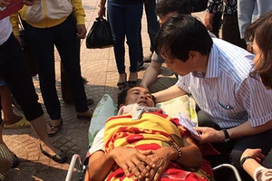 Tàu lạ đâm tàu cá ngư dân, một người bị thương nặng