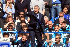 Mourinho thừa nhận không thể “bì kịp” Ferguson, Wenger