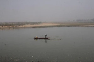 Hai nữ sinh mất tích trên sông Lam