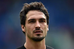 M.U đàm phán mua Mats Hummels, lỡ mục tiêu Clyne