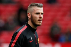 Louis Van Gaal tự tin thuyết phục De Gea ở lại M.U