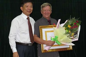 Còn hang động lớn và đẹp hơn Sơn Đoòng