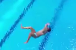 Chủ nhà nổi giận vì 2 VĐV nhảy cầu kiểu... em bé của Philippines