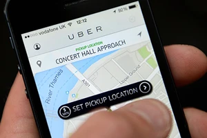 Uber bị kiện ra tòa tại London