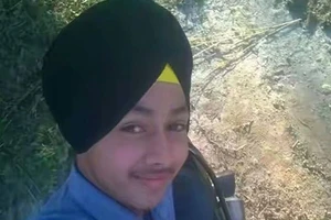 Cậu bé 15 tuổi thiệt mạng vì chụp ảnh tự sướng với... súng